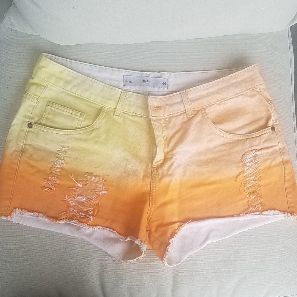 Pool sunset shorts size 10 (44 BR)